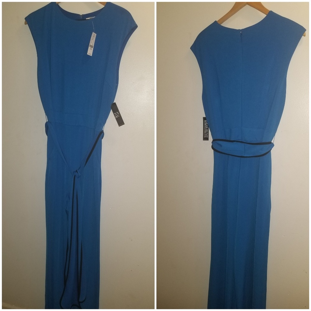 Jumpsuit with detached belt